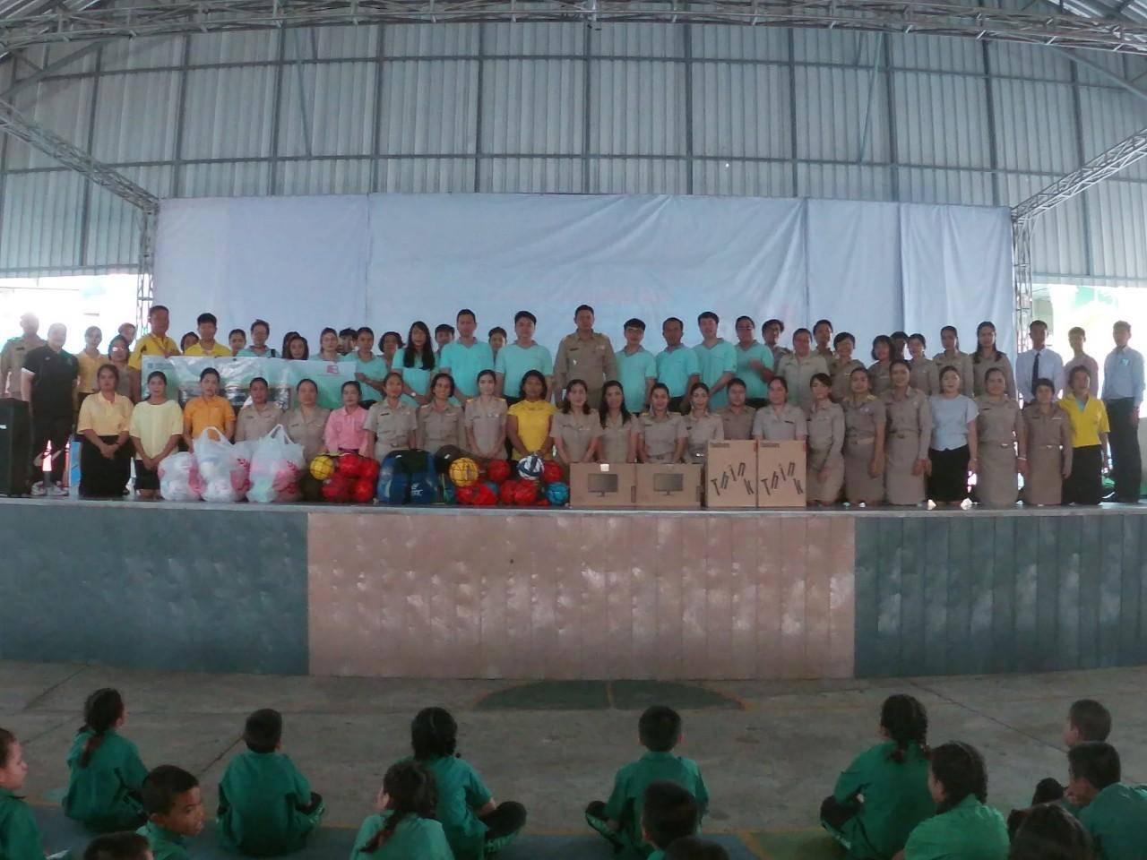 มอบอุปกรณ์การเรียน โรงเรียนบ้านคลองสวน 2562